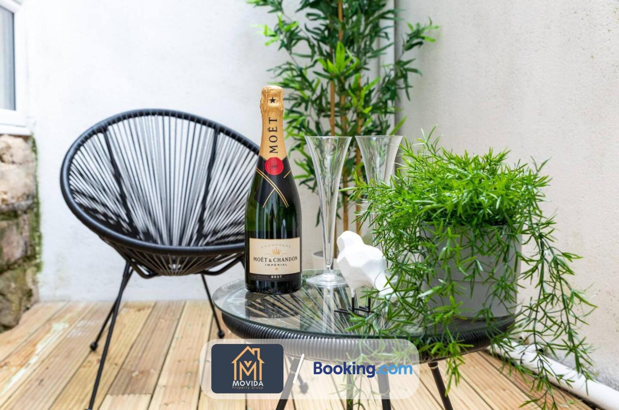 Stylish Two Bed Town Centre Apartment By Movida Property Group Short Lets & Serviced Accommodation With Parking Гаррогейт Екстер'єр фото
